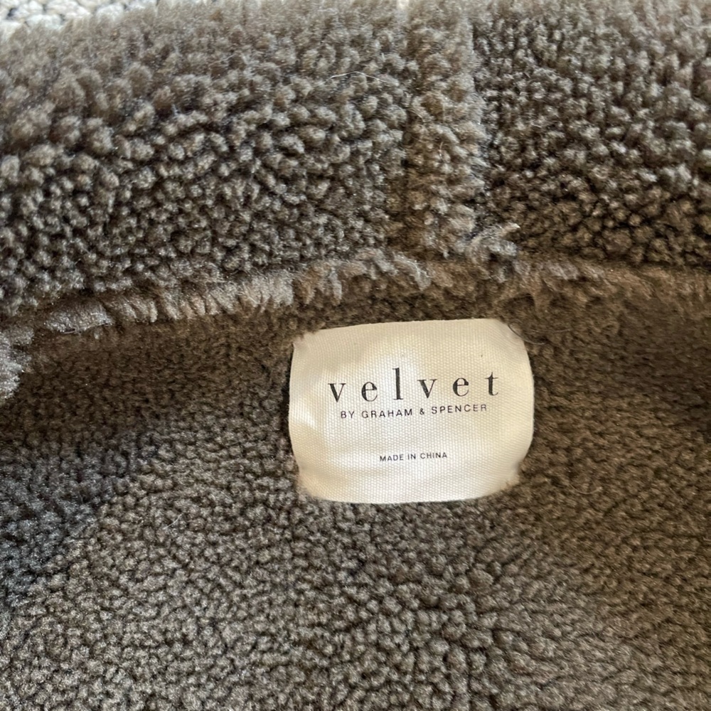 Velvet by Graham and Spencer Sherling Vest - Picture 5 of 7